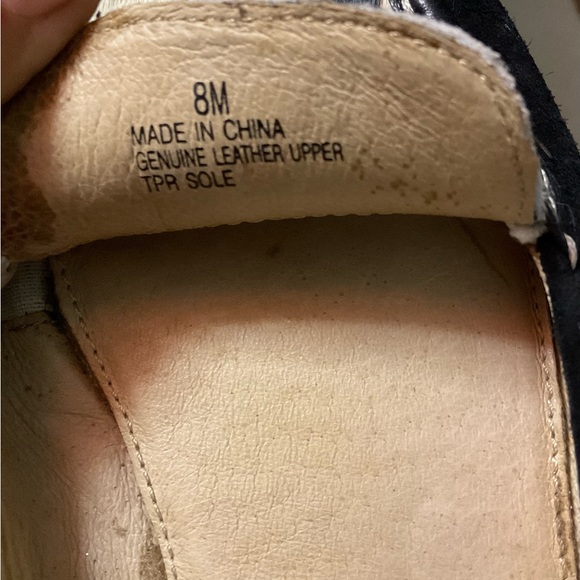 Michael Kors Black Loafers Womens size 8 preowned good condition - Picture 3 of 6